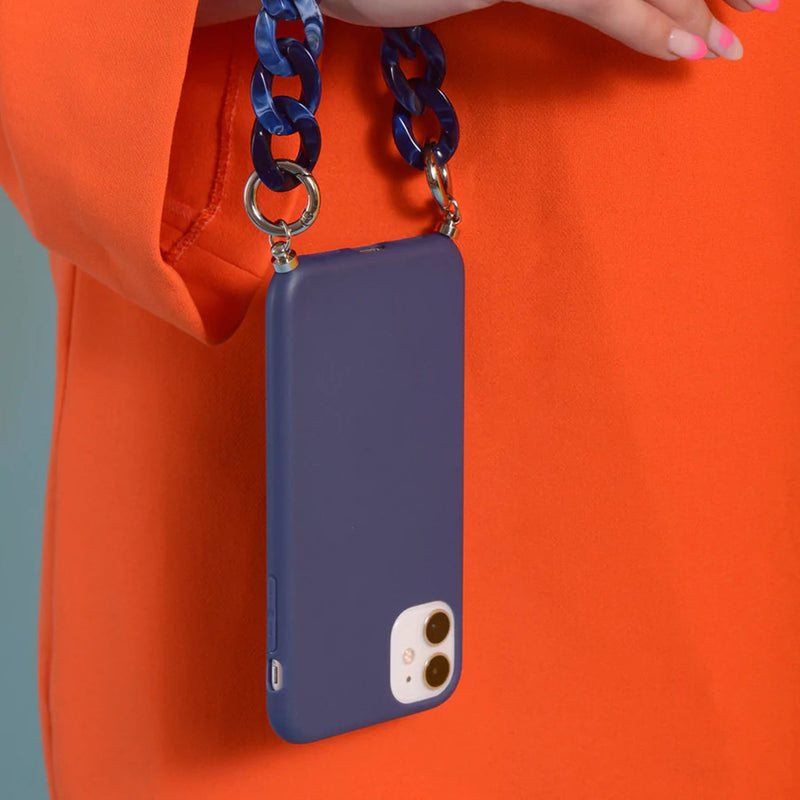 IPhone Coque in liquid silicone with dragonne and cord around the neck